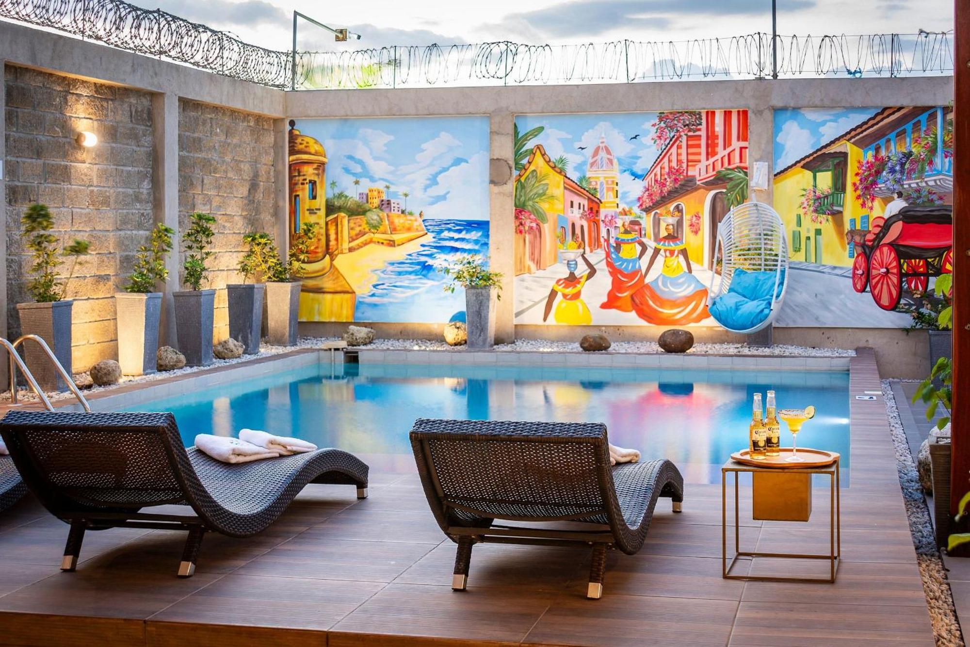 Amazing Beach House 13Br W/Pool & Staff Картахена Экстерьер фото